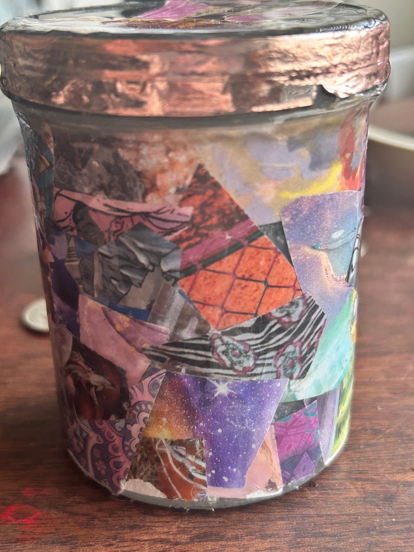 The Mystery of the Missing Quarter At The Museum of Listing Loiterers